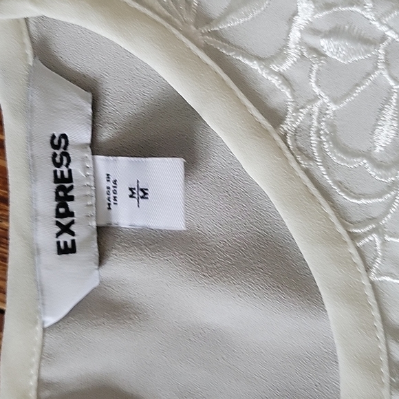 EUC Express White Top M - Picture 3 of 5